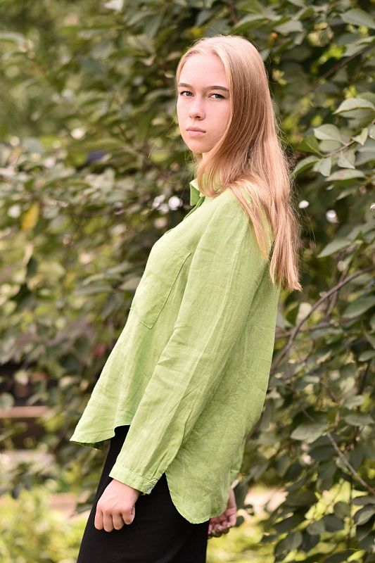 Рубашка женская льняная зеленая